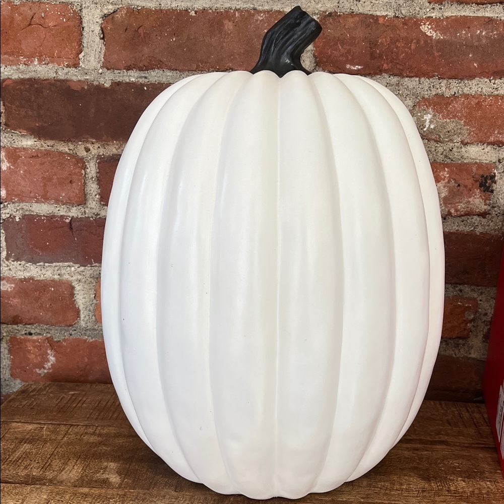 Halloween Light-Up Pumpkin Decoration - Picture 9 of 16